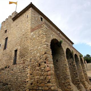 castell medieval de Benedormiens