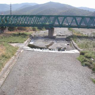 El riu Ripoll al seu pas per Montcada i Reixac, aquest matí, sec com no ho havia estat en gairebé 30 anys!