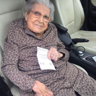 Maria Ros Riba, 101 anys, la veïna més gran de Vilobí del Penedès.