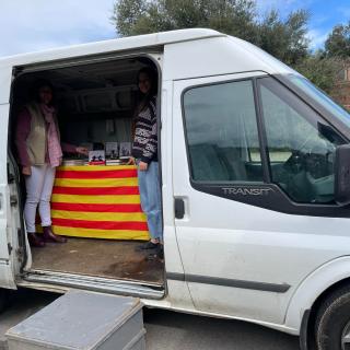 MALGRAT LA PLUJA , LLIBRES I ROSES A LLORÀ