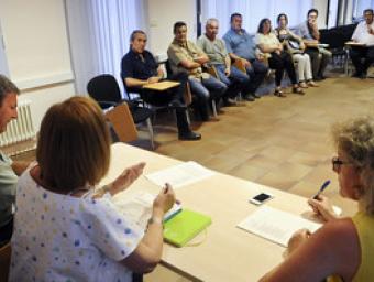 Enric Mayà, cap dels Agents Rurals, la regidora Rosa Pruna i la tècnica de pagesia de les Franqueses, Teresa Serra, en el consell de la pagesia Ramon Ferrandis