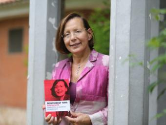 Montserrat Tura amb el seu llibre sobre el canvi de posició del PSC en el procés sobiranista Xavier Solanas