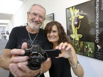 Els dos autors de les fotografies en la inauguració de la mostra Xavier Solanas