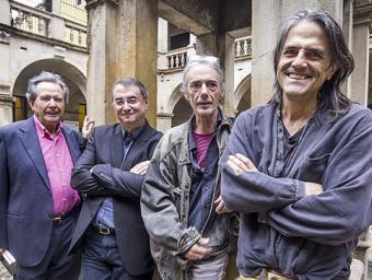 D’esquerra a dreta, Ricard Torrents, Vicent Partal, Enric Casasses i Perejaume, a la seu de l’Institut d’Estudis Catalans Oscar Pinilla/EL PUNT AVUI