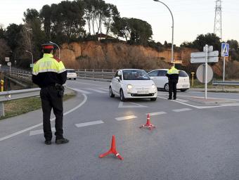 Un control dels Mossos a Llerona fa uns dies preventiu per evitar robatoris en habitatges Ramon Ferrandis