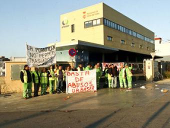 Una mobilització dels treballadors de la neteja de Mollet, que van patir retallades per la reducció de despesa de l’Ajuntament Ramon Ferrandis