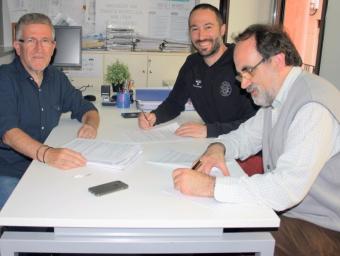 L'Ajuntament de Capellades signa un conveni de col·laboració econòmica amb Càritas Info Anoia