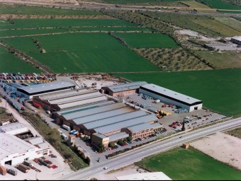 La seu central de la multinacional catalana i part del centre de producció se situa al terme municipal de Tàrrega.  ROS ROCA
