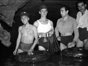 Les primeres exploracions a la cova es van fer en la dècada dels anys cinquanta. EL PUNT