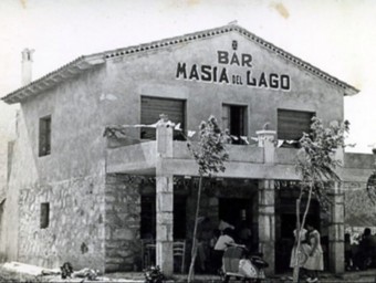 Aspecte del restaurant quan feia poc que havia obert, el mes de juliol del 1957. FAMÍLIA FERRER - NOGUER