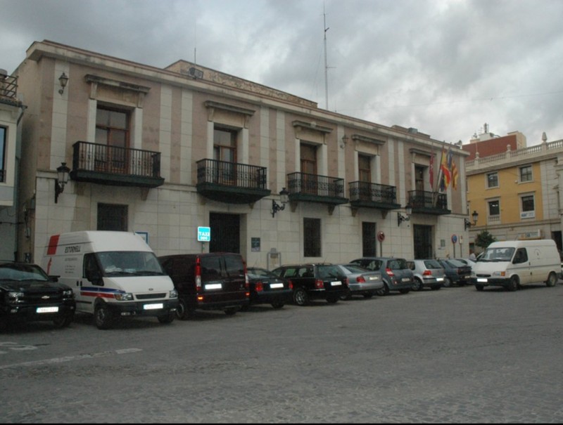 Edifici de l'Ajuntament de Silla a la plaça del Poble. S. GRANDE