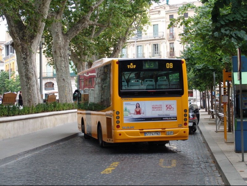 Un autobús urbà de la ciutat de Figueres, en una imatge d'arxiu. J.P