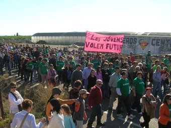 Una de les manifestacions contra el projecte Castor.  EL PUNT