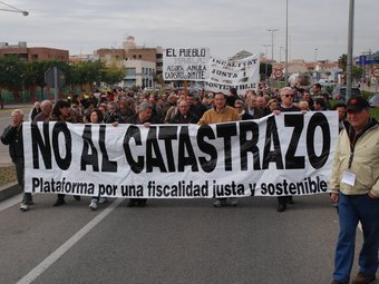 La revisió del cadastre també va ser objecte de polèmica i els veïns van convocar diverses manifestacions.