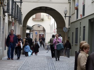 Foto d'un dels carrers emblemàtics del casc antic de Sant Andreu. QUIM PUIG