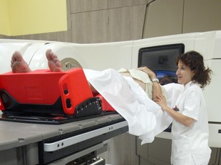 Imatge d'un pacient sent tractat amb radioteràpia.  J.F