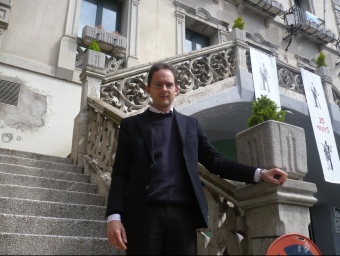Marc Prat, a les escales de l'Ajuntament. J.C
