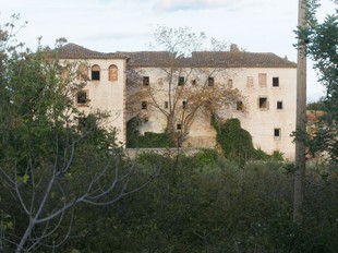 Una imatge actual del convent de Santa Anna que serà restaurat amb un import global de 7 milions d'euros.  MARTA MARTÍNEZ