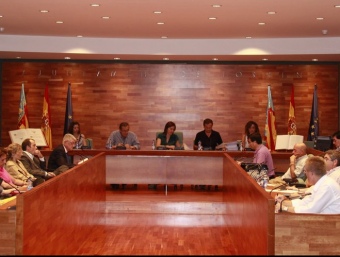 Corporació municipal reunida en sessió plenària. ARXIU