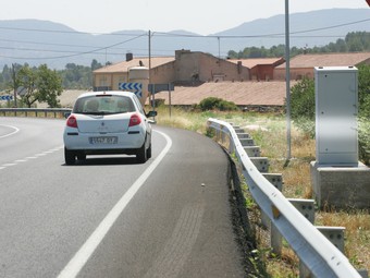 El radar és a l'N-240 entre l'Espluga i Montblanc, en un carril d'acceleració.  MARTA MARTÍNEZ