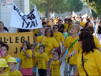 Manifestació pels carrers de Torrent al setembre de 2009. ESCORCOLL