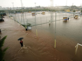 Instal·lacions de la ciutat esportiva del Vila-real inundades. /  EL PUNT