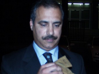 Garcia Sáez , anant al jutjat pel cas Agrotecsa l'any 1999. CATI MORELL