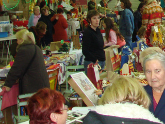 L'edició 2008 del mercat de Nadal. /  ORFEO ST LLORENÇ