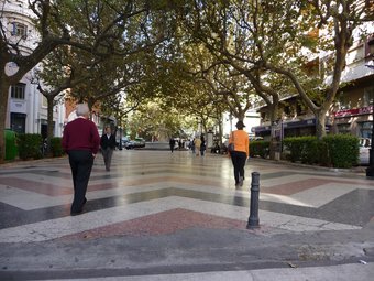 Passeig de l'Albereda del nucli antic de Gandia. ESCORCOLL