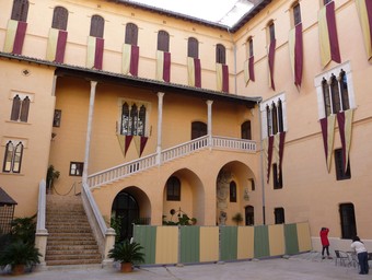 Interior del pati del Palau Ducal dels Borja. /  ESCORCOLL