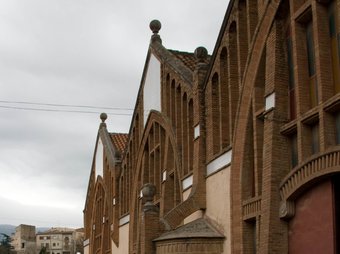 El celler modernista de l'Espluga, és conegut com la Catedral del Vi.  SORTIM