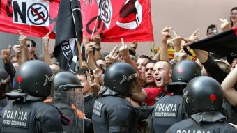Protesta falangista a Arenys de Munt, el 13 de setembre passat.  EFE