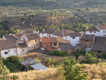 Raval de la localitat de Xelva a la comarca dels Serrans. / ESCORCOLL.