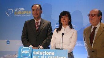 L'eurodiputat del PP, Alejo Vidal-Quadras, i la presidenta del partit, Alícia Sánchez-Camacho ARXIU