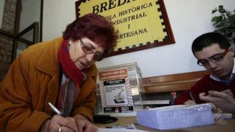 Vot anticipat del 28-F a Breda.  CLICKARTFOTO / ACN / QUIM PUIG