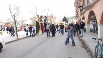 Una imatge dels gegants a la plaça de les Nacions de Bescanó. D.C.