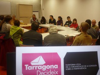 Una imatge de l'assemblea Tarragona Decideix d'ahir al vespre. S.CASADO