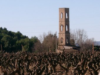 Imatge de la Torre de les Aigües a Pacs del Penedès. Durant molts anys aquesta torre va proveir Vilafranca d'aigua. / Patronat de Turisme