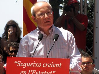 José Montilla en la seva intervenció a la Festa de la Rosa del PSC del Vallès Oriental POL SOLÀ / ACN