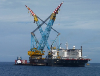 Plataforma utilitzada els últims mesos per construir el magatzem submarí de gas Castor, a la costa de Vinaròs GUSTAU MORENO