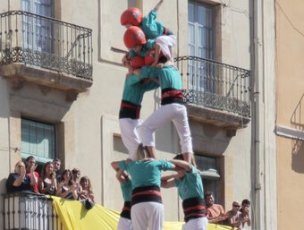 Tres de nou amb folre dels Castellers de Vilafranca. E.Magre