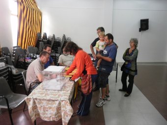 La participació a la consulta popular d'ahir a Figuerola va superar la de qualssevol eleccions al poble J. O