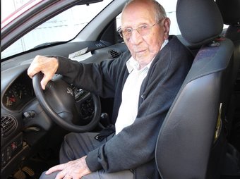 Joan Fàbregas Serra encara condueix cotxe amb 94 anys TURA SOLER