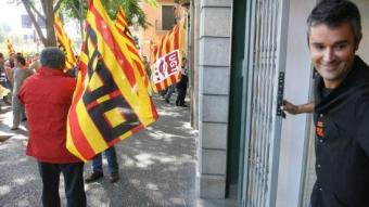 Una imatge dels piquets informatius actuant a la ciutat de Girona durant la vaga general que van convocar els sindicats el setembre del 2010 MANEL LLADÓ