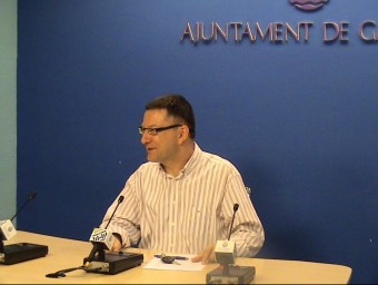 Facund Puig realitza la denuncia en conferència de premsa. EL PUN T AVUI