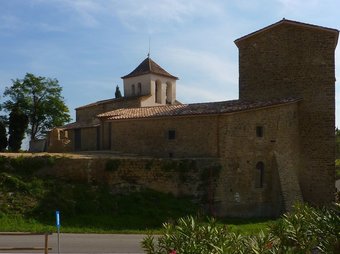 El castell de Palol de Revardit , futura seu d'un centre d'interpretació i del qual restauraran les muralles. R. E
