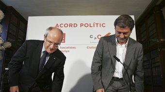 El president de la Generalitat, José Montilla i el president de Ciutadans pel Canvi, Àlvar Roda, dimecres, a l'Ateneu Barcelonès ROBERT RAMOS