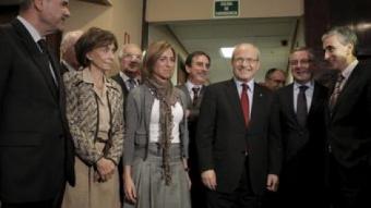 José Montilla, ahir, a Madrid, acompanyat per Chacón, Gómez, Blanco i Jáuregui E.N / EFE