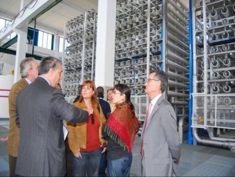 Visita a la dessaladora de Xàbia de diverses persones amb responsabilitat política.