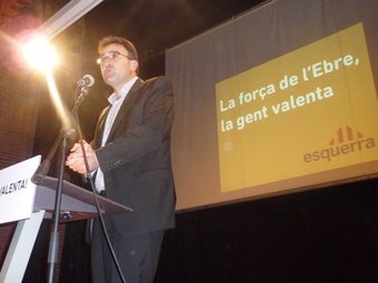Lluís Salvadó va compartir tribuna ahir a Tortosa amb el candidat d'ERC per Tarragona, Sergi de los Rios. G.M